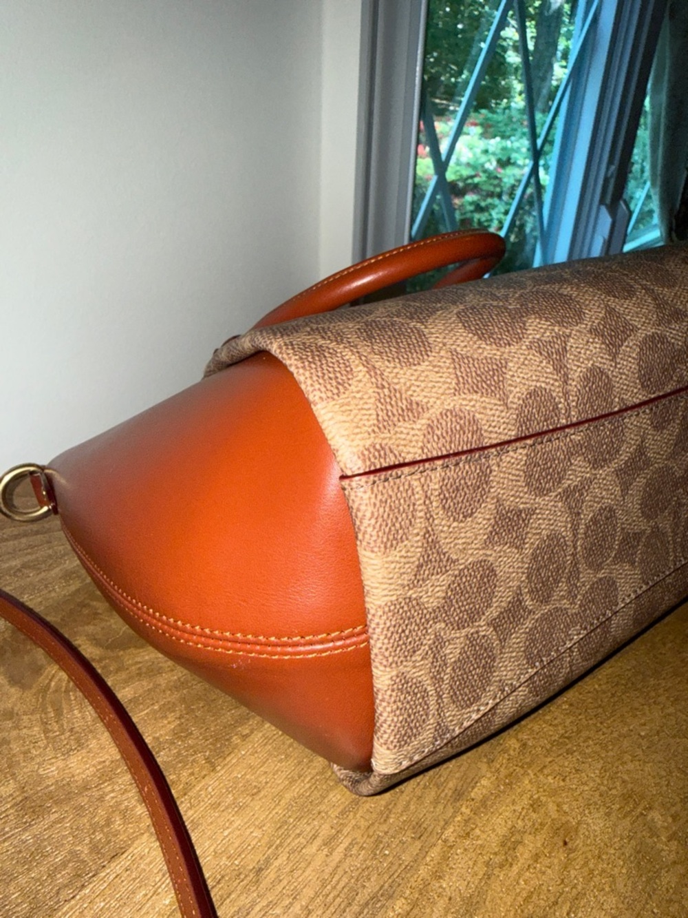 Coach Elise Satchel/Crossbody - Picture 5 of 9